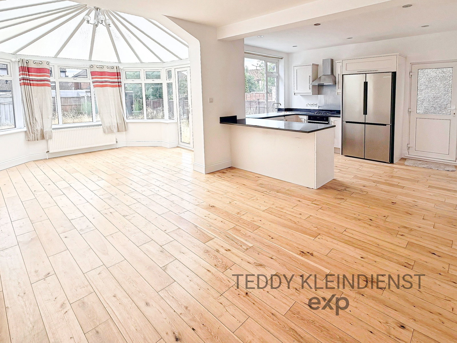 Detached House in New Malden