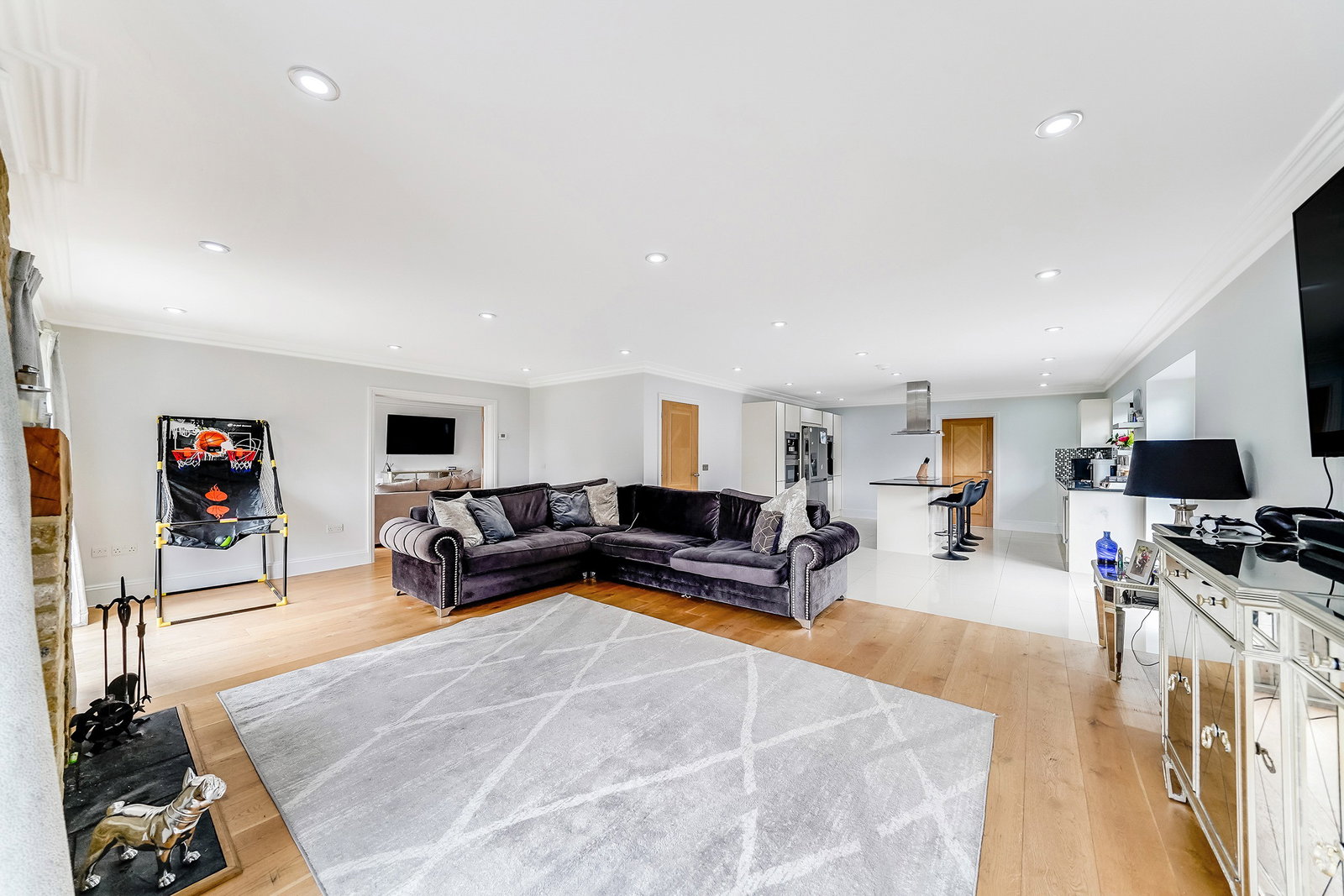 Detached House for rent in Ongar, London Road, Stanford Rivers, Ongar, Essex CM5, 2940 m²