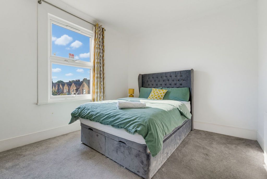 Flat in London