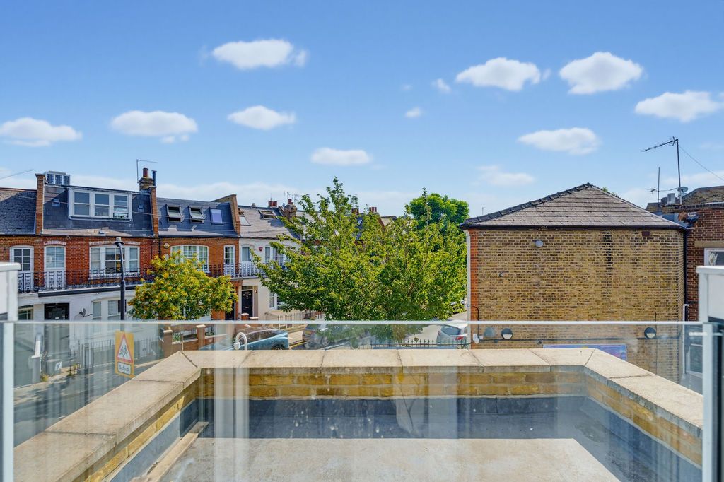 Flat in London