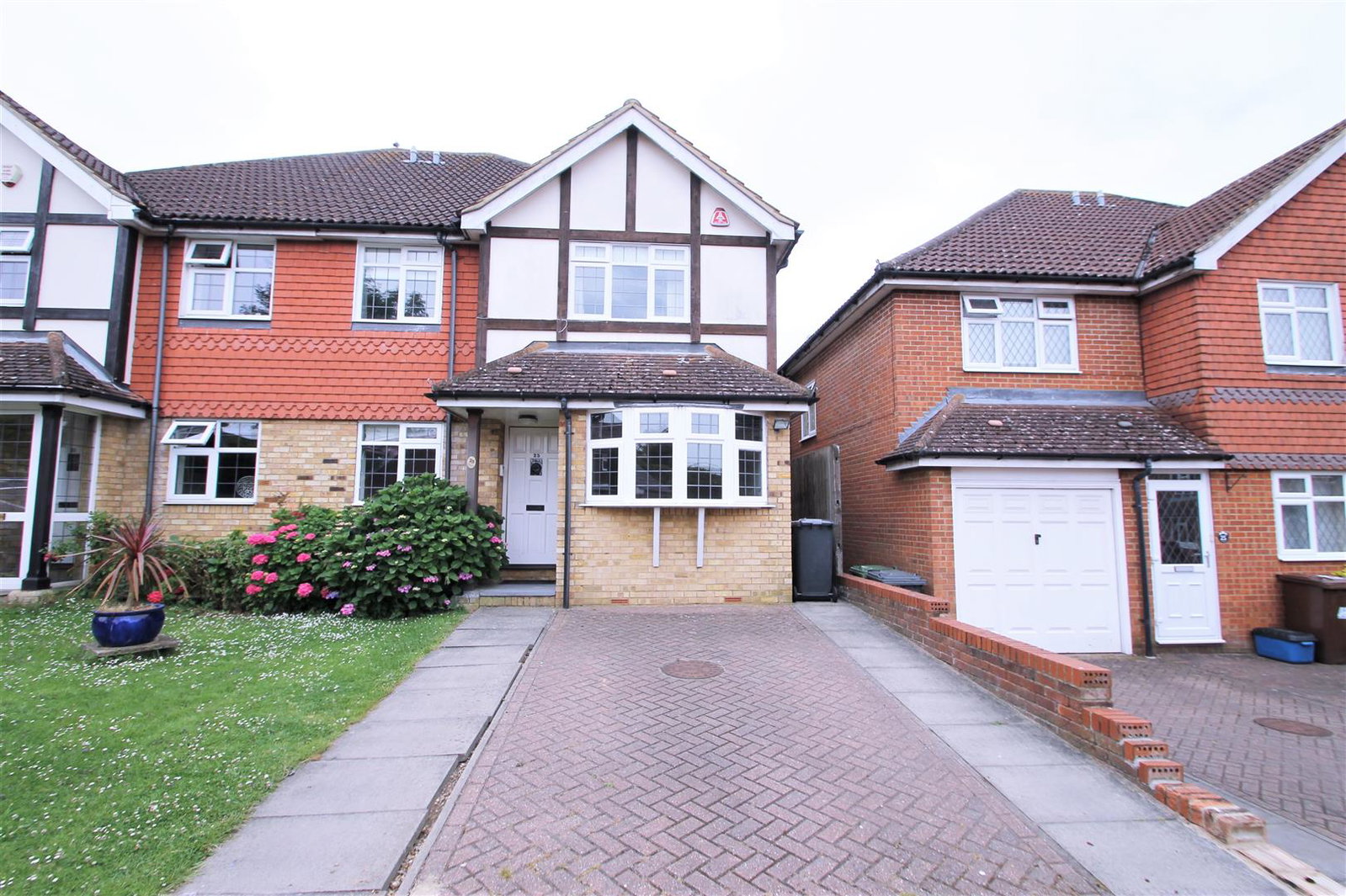 Semi Detached House in Bushey