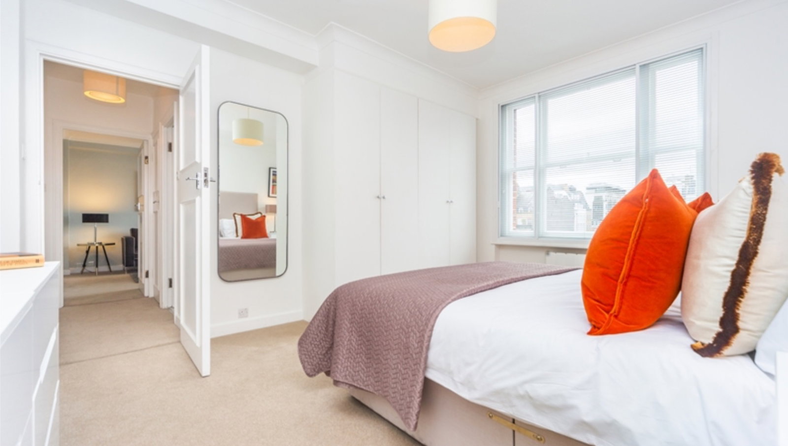 Apartment in Mayfair, London