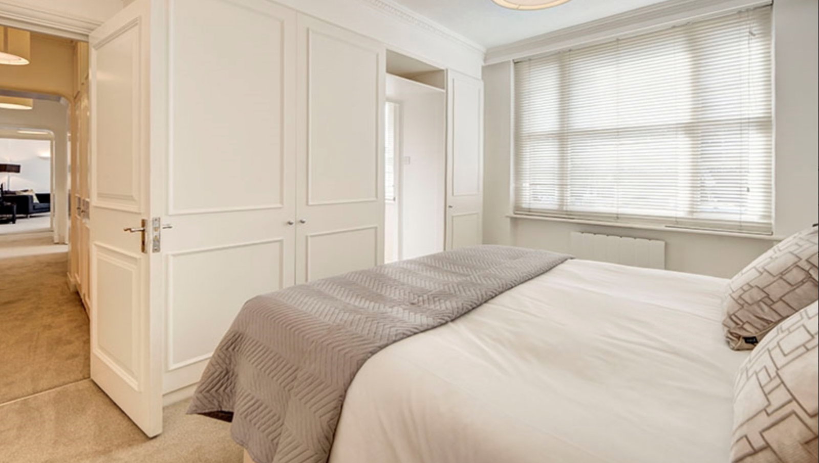 Apartment in Mayfair, London