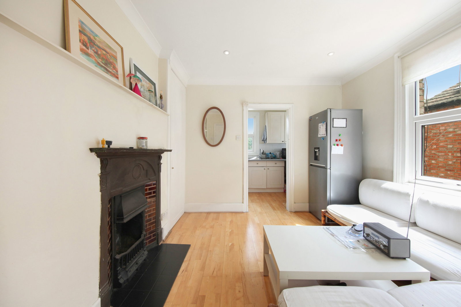 Maisonette for rent in London, Kingston Road, SW20 8JP