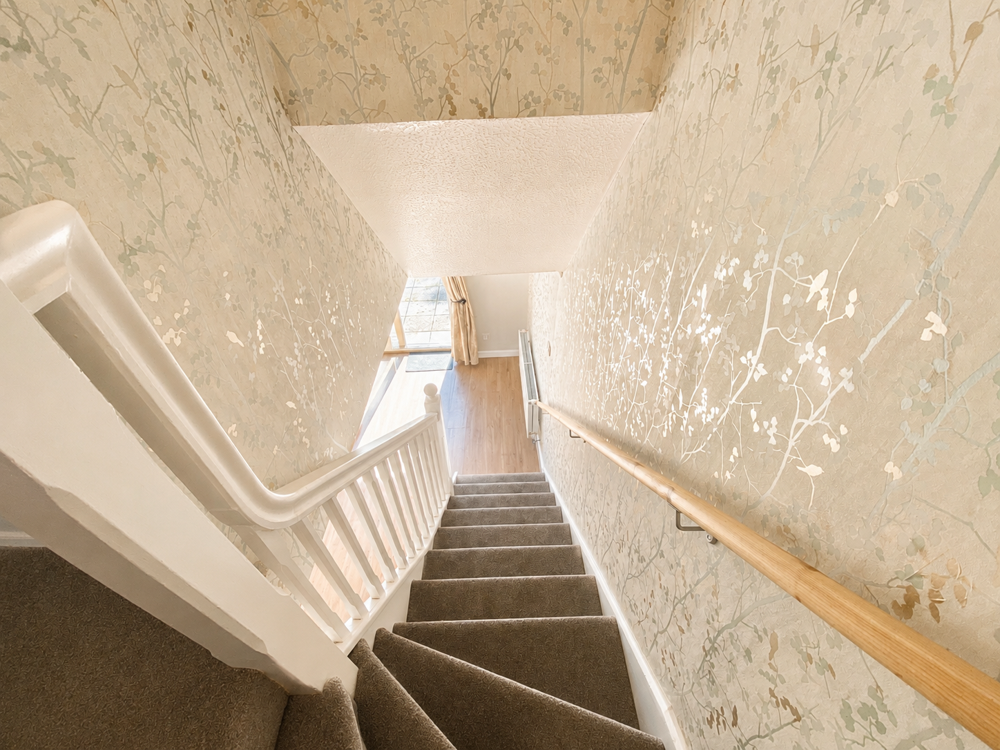 Semi Detached House in Stockport 5