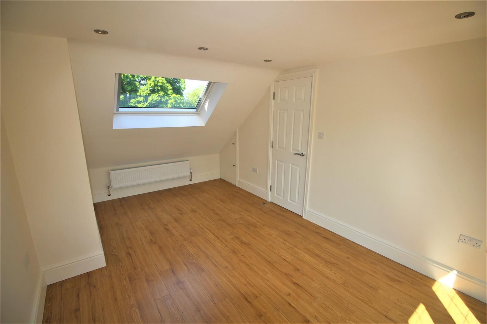 Semi Detached House in South Oxhey, Watford