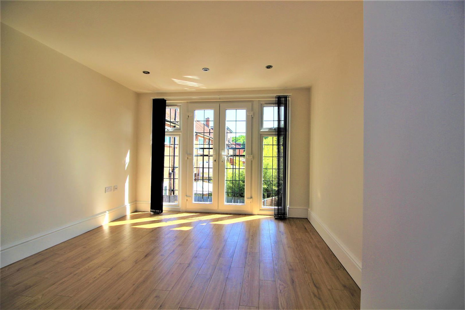 Semi Detached House in South Oxhey, Watford