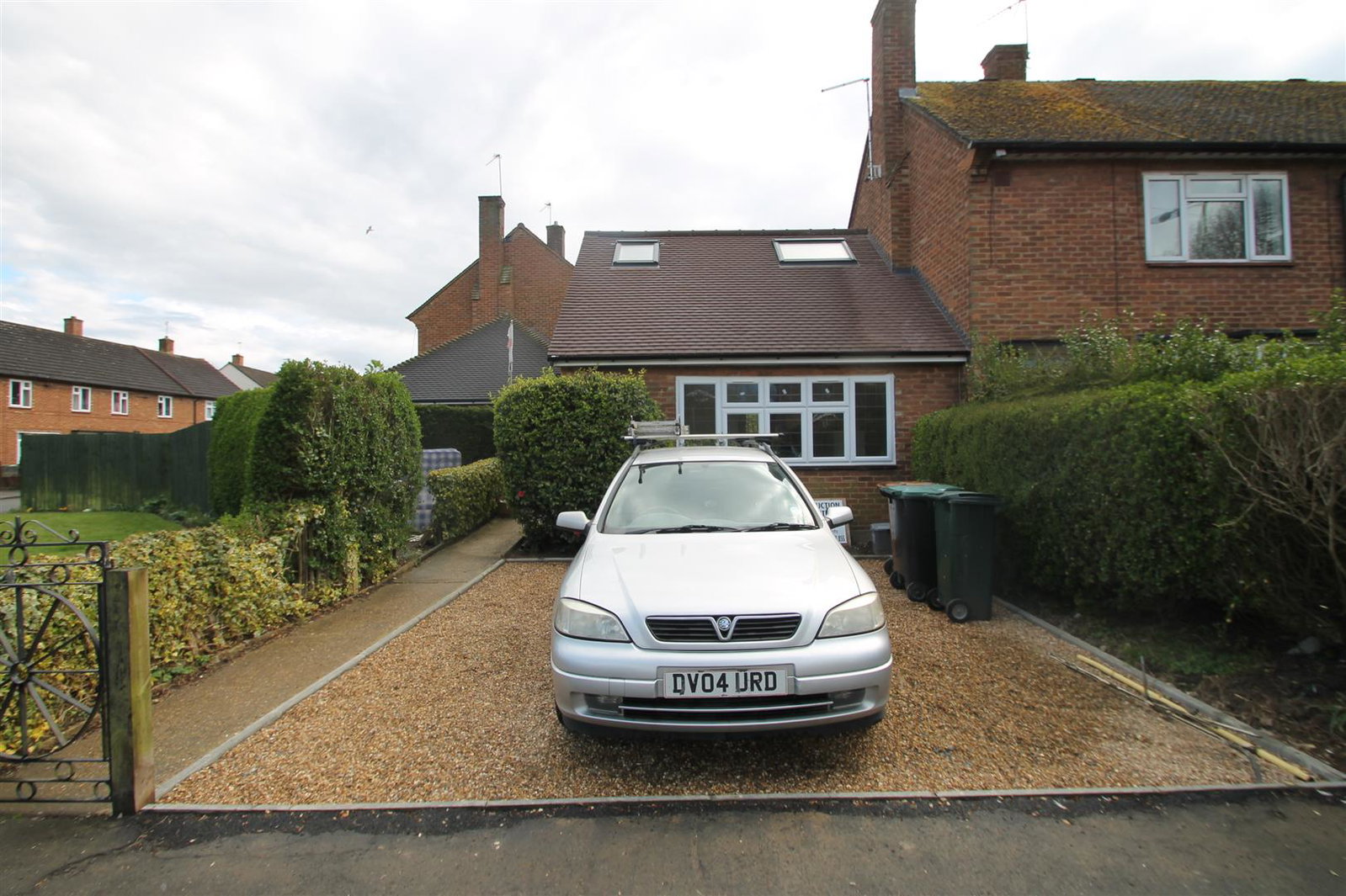 Semi Detached House in South Oxhey, Watford