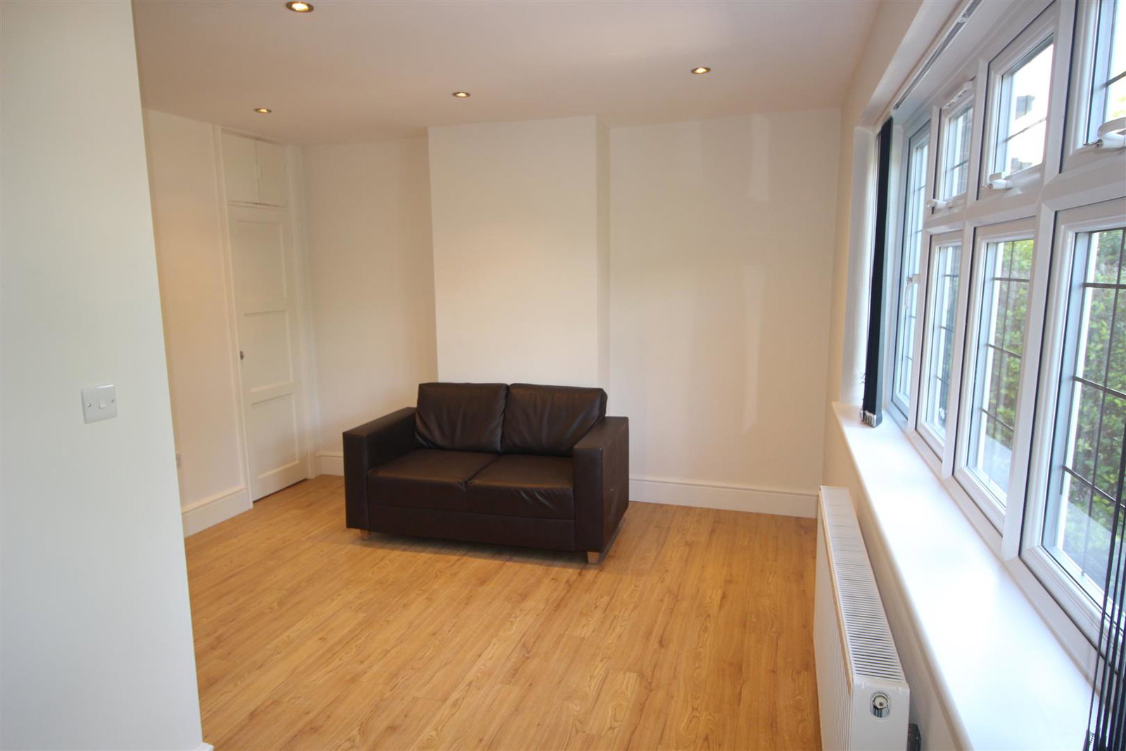 Semi Detached House in South Oxhey, Watford