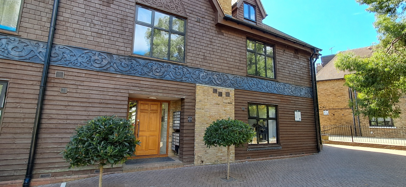 Flat in Bushey