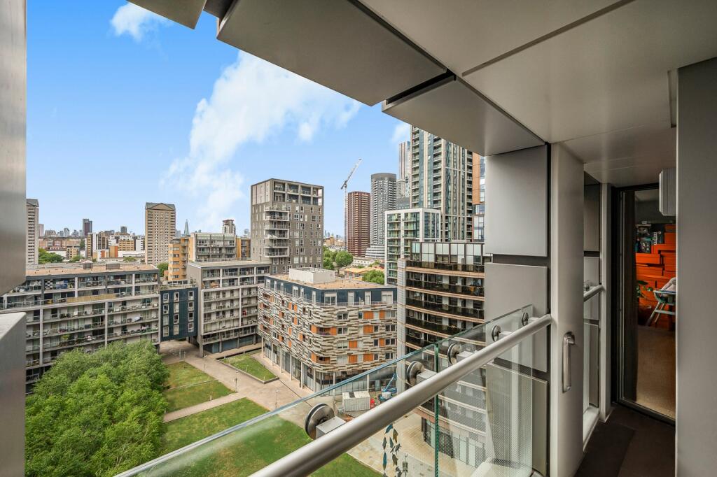 Apartment in London 4