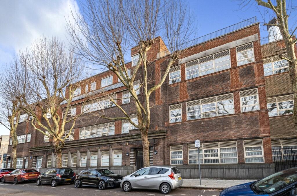 Flat for rent in London, Solarium Court, Alscot Road, London, SE1, 546 m²