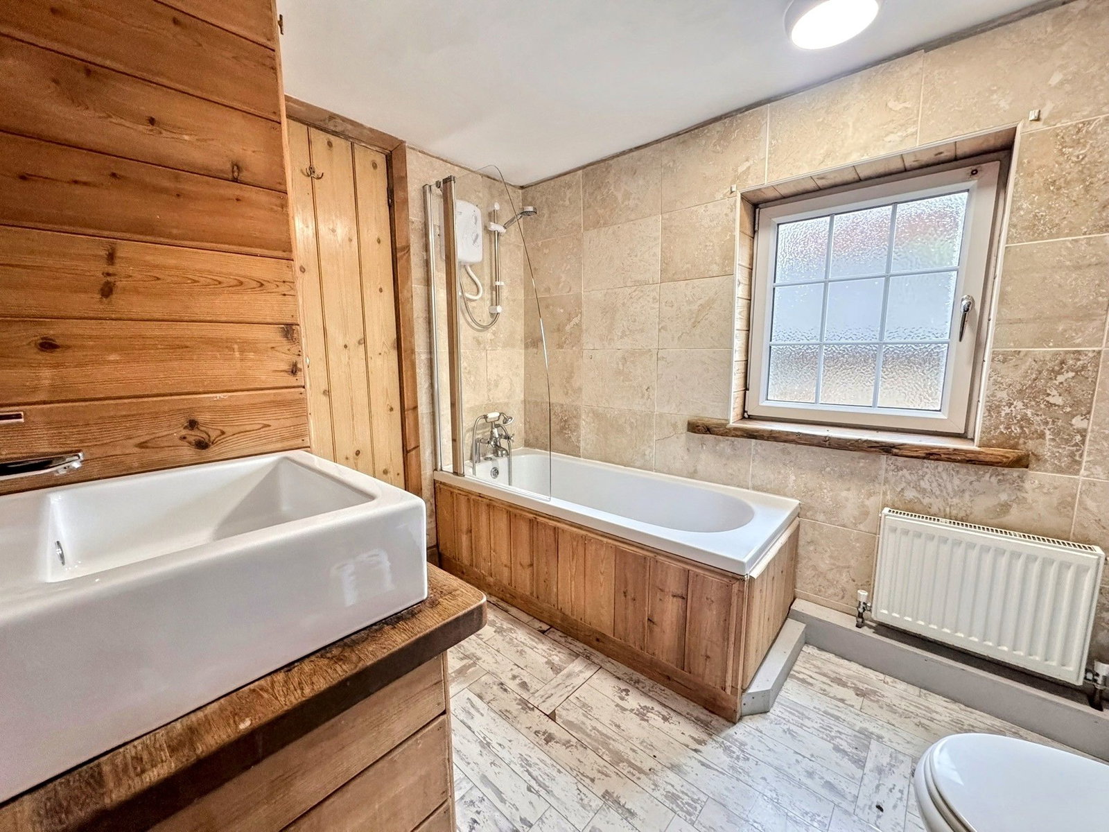 Semi Detached House for rent in Deal, Queensdown Road, Kingsdown, Deal, CT14 8EE