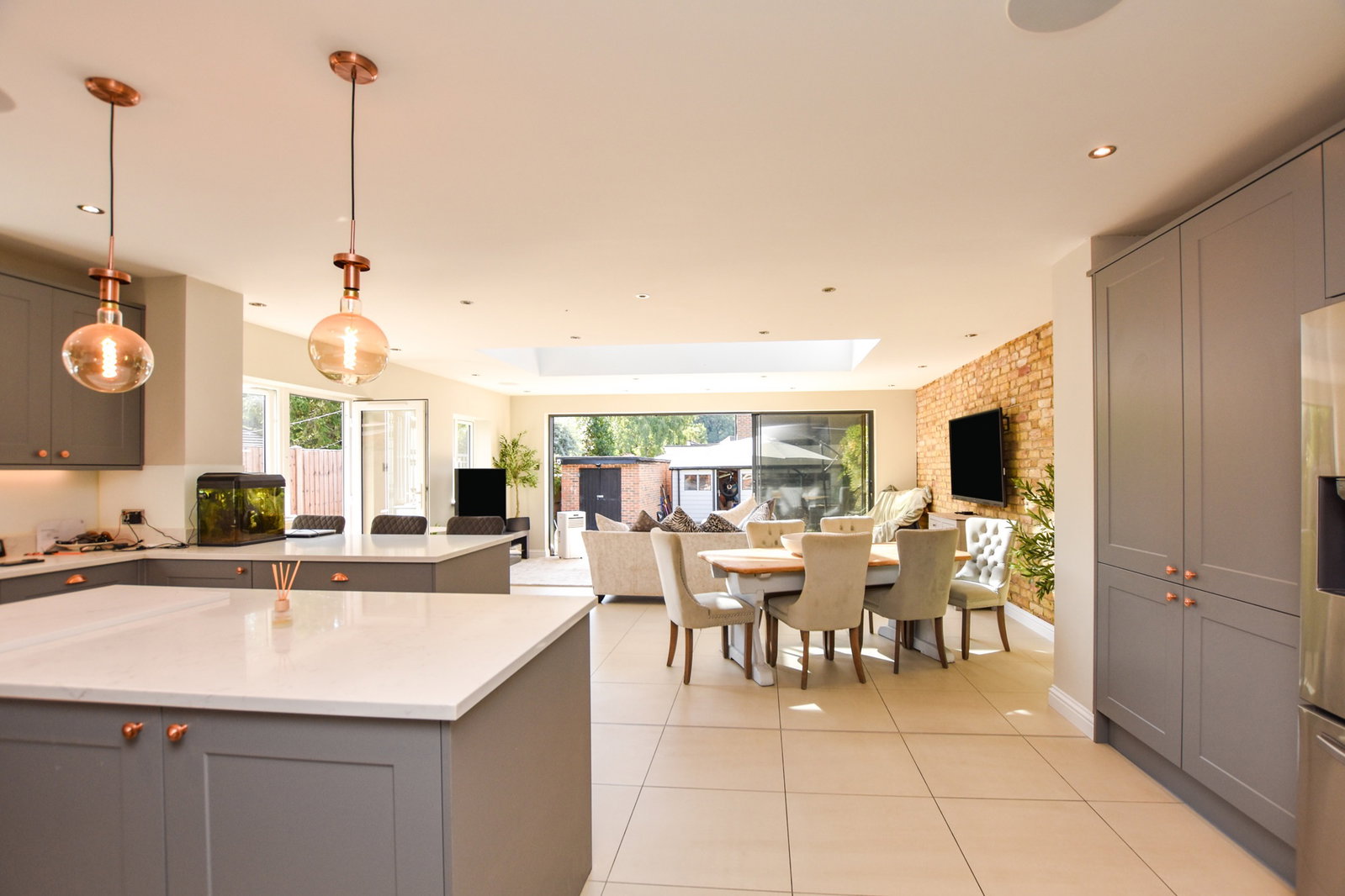 Detached House in Tadworth 4