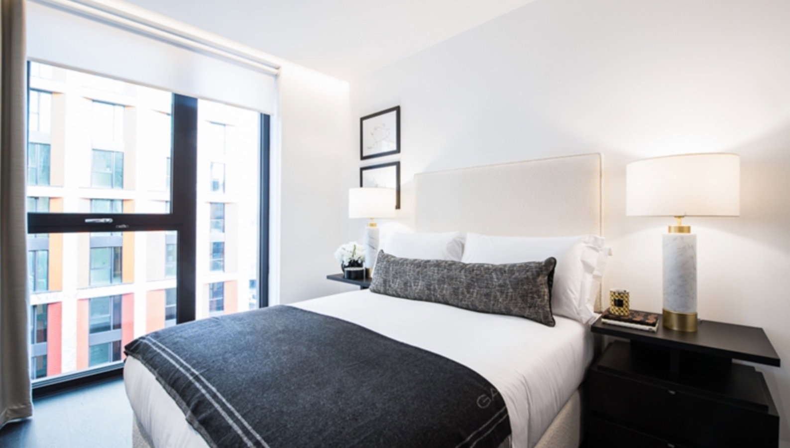 Apartment for rent in London, Charles Clowes Walk , London, SW11 7AG, 1123 m²