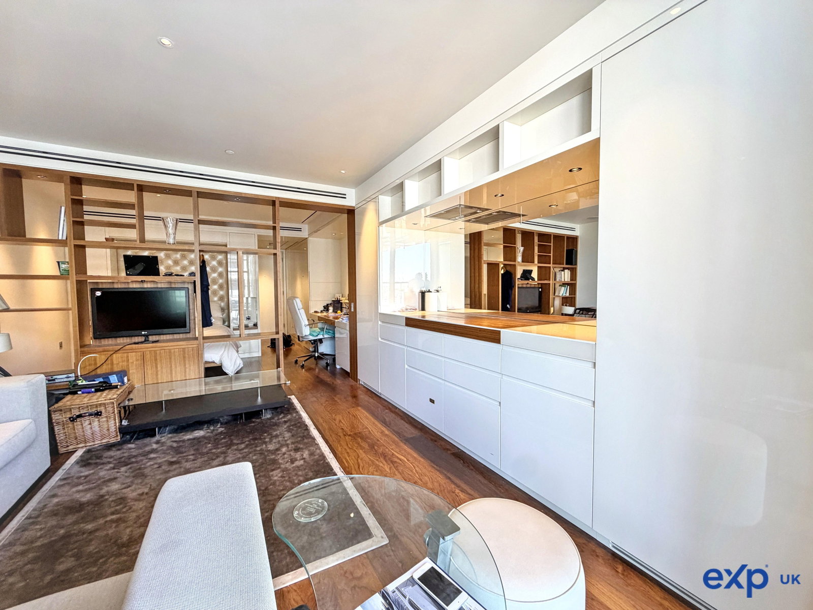 Flat in London 4