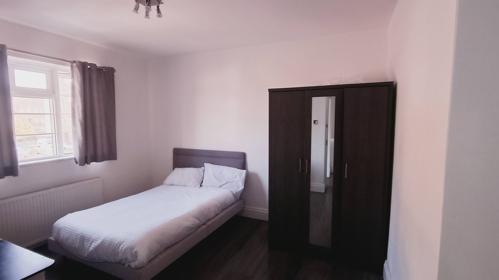 End Of Terrace House in London 5