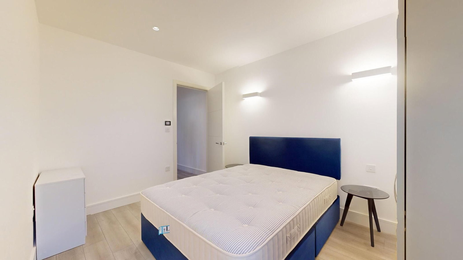 Apartment for rent in Brentford, Akron House, New Horizons Court, Brentford, TW8, 768 m²