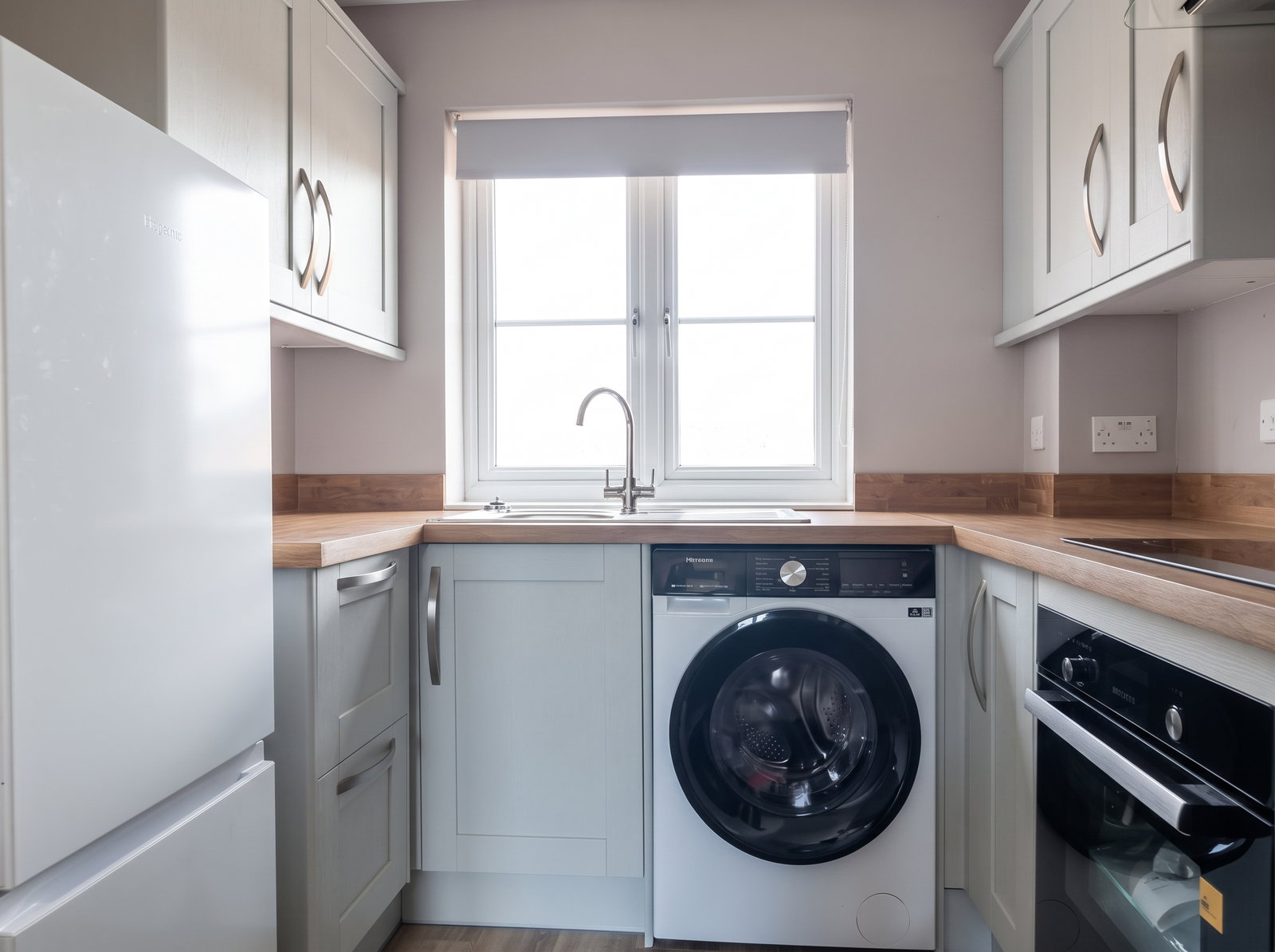 Flat for rent in Gloucester, Holbeach Drive Kingsway, Quedgeley, Gloucester, GL2 2BF
