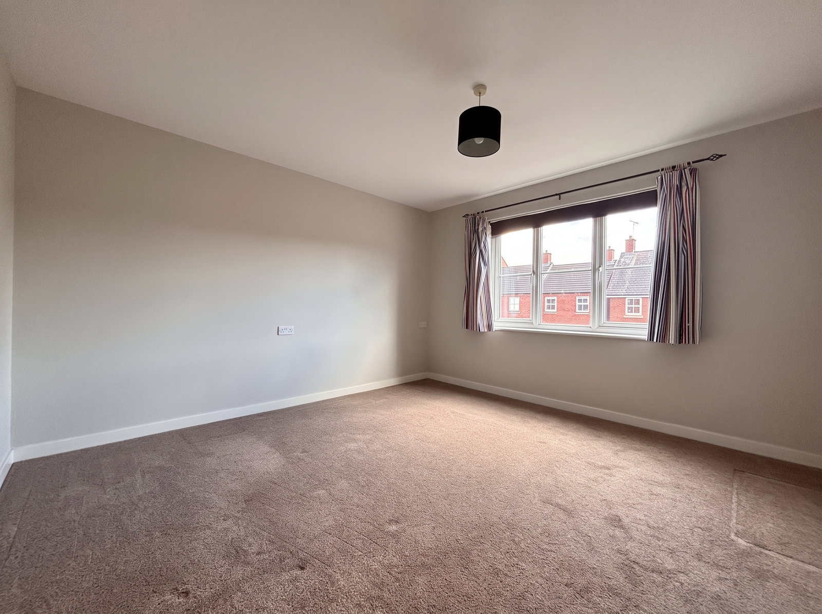 Flat for rent in Gloucester, Holbeach Drive Kingsway, Quedgeley, Gloucester, GL2 2BF