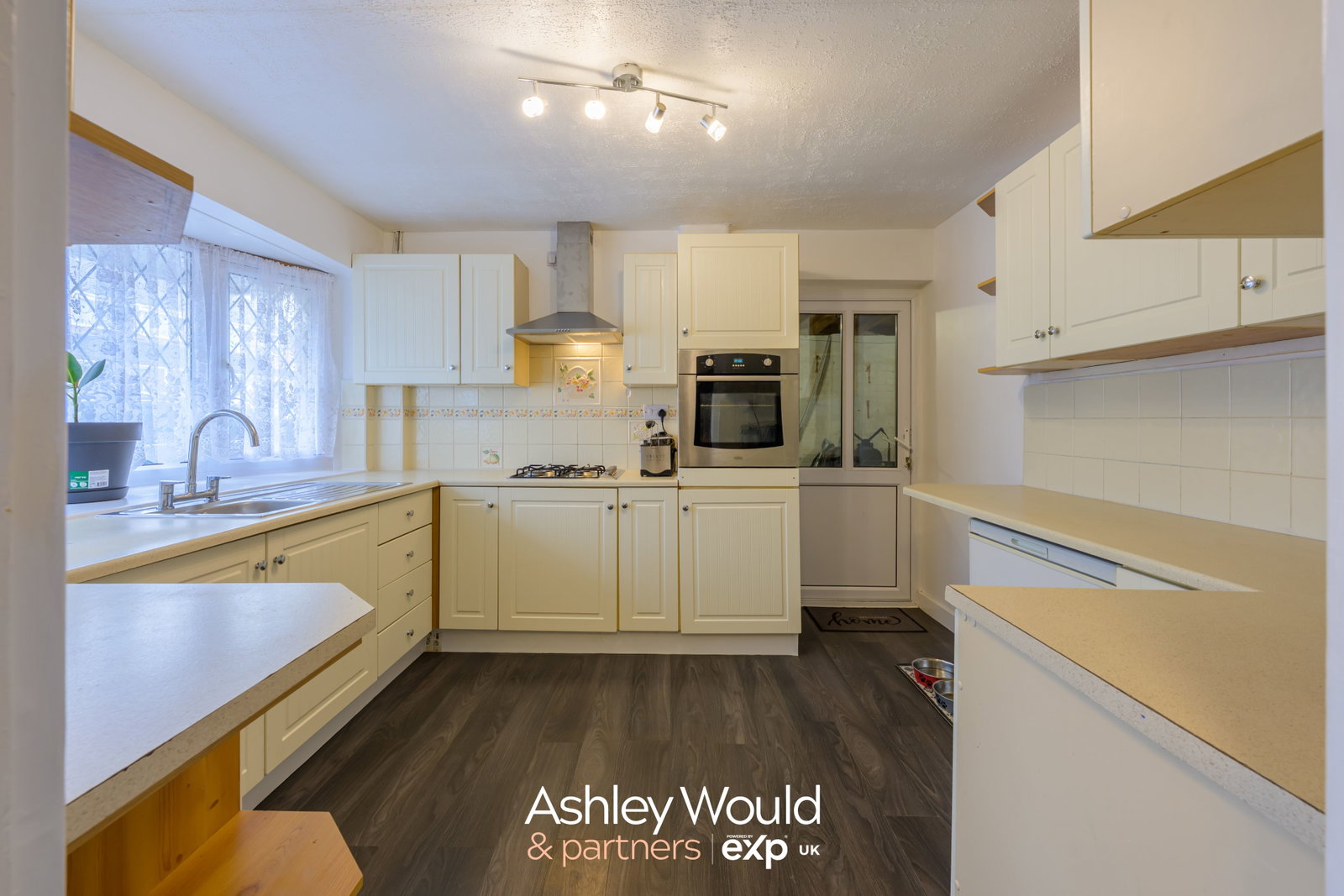 Semi Detached House in Birmingham 5