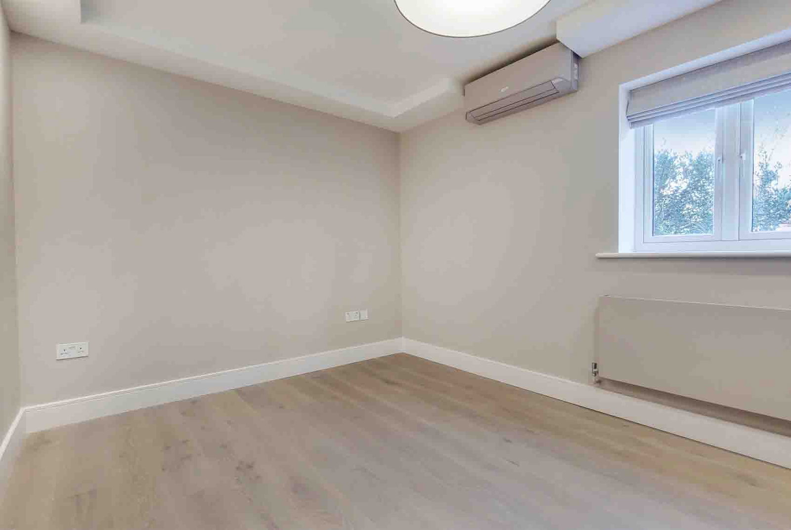Apartment for rent in London, Fitzjohns Avenue, London, NW3 6PH, 976 m²