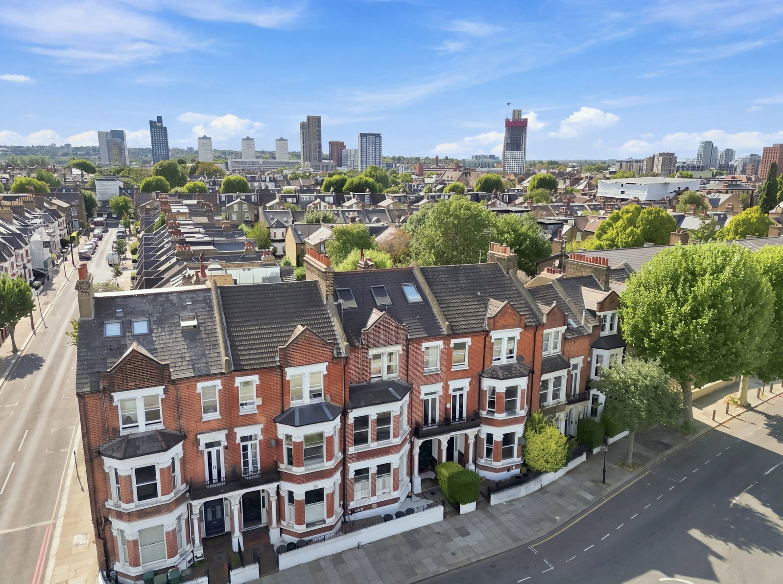 Flat for rent in London, Wandsworth Common West Side, SW18, 787 m²