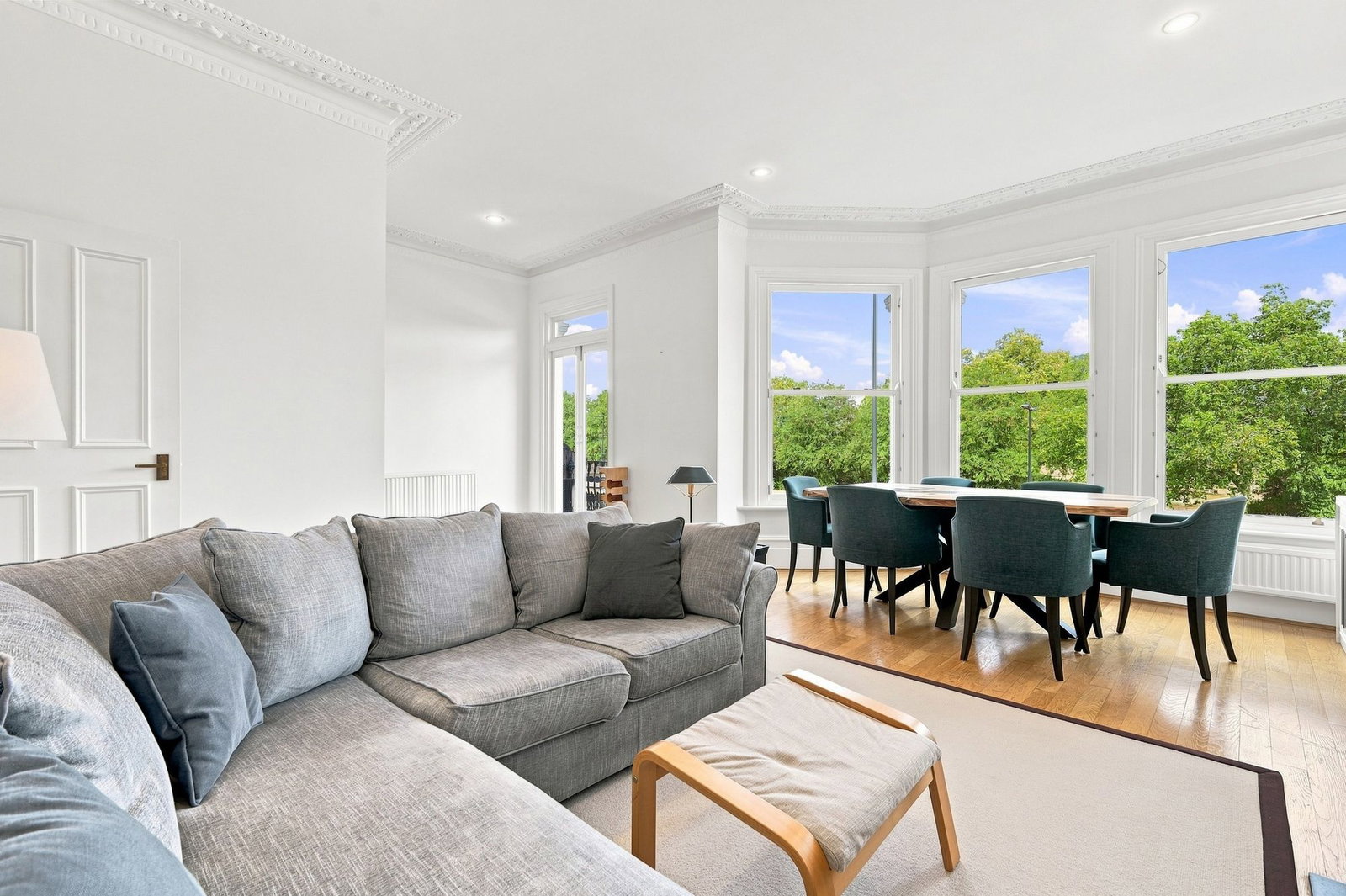 Flat for rent in London, Wandsworth Common West Side, SW18, 787 m²