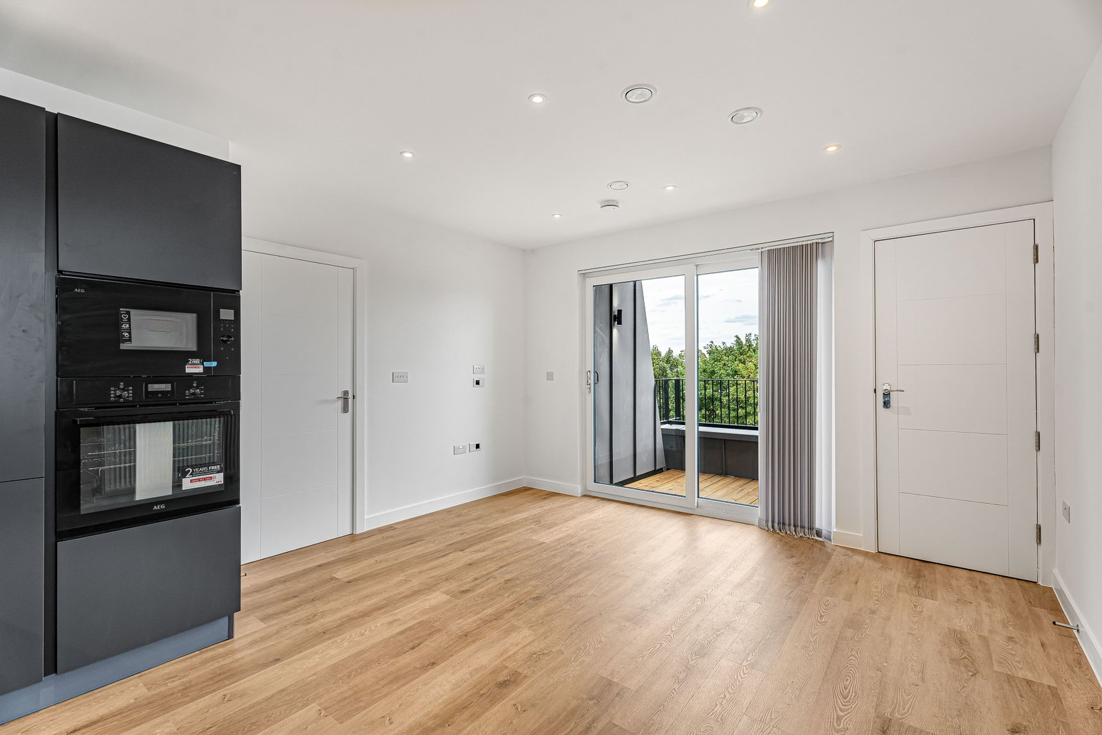 Flat for rent in London, Montague Road, London, SW19, 419 m²