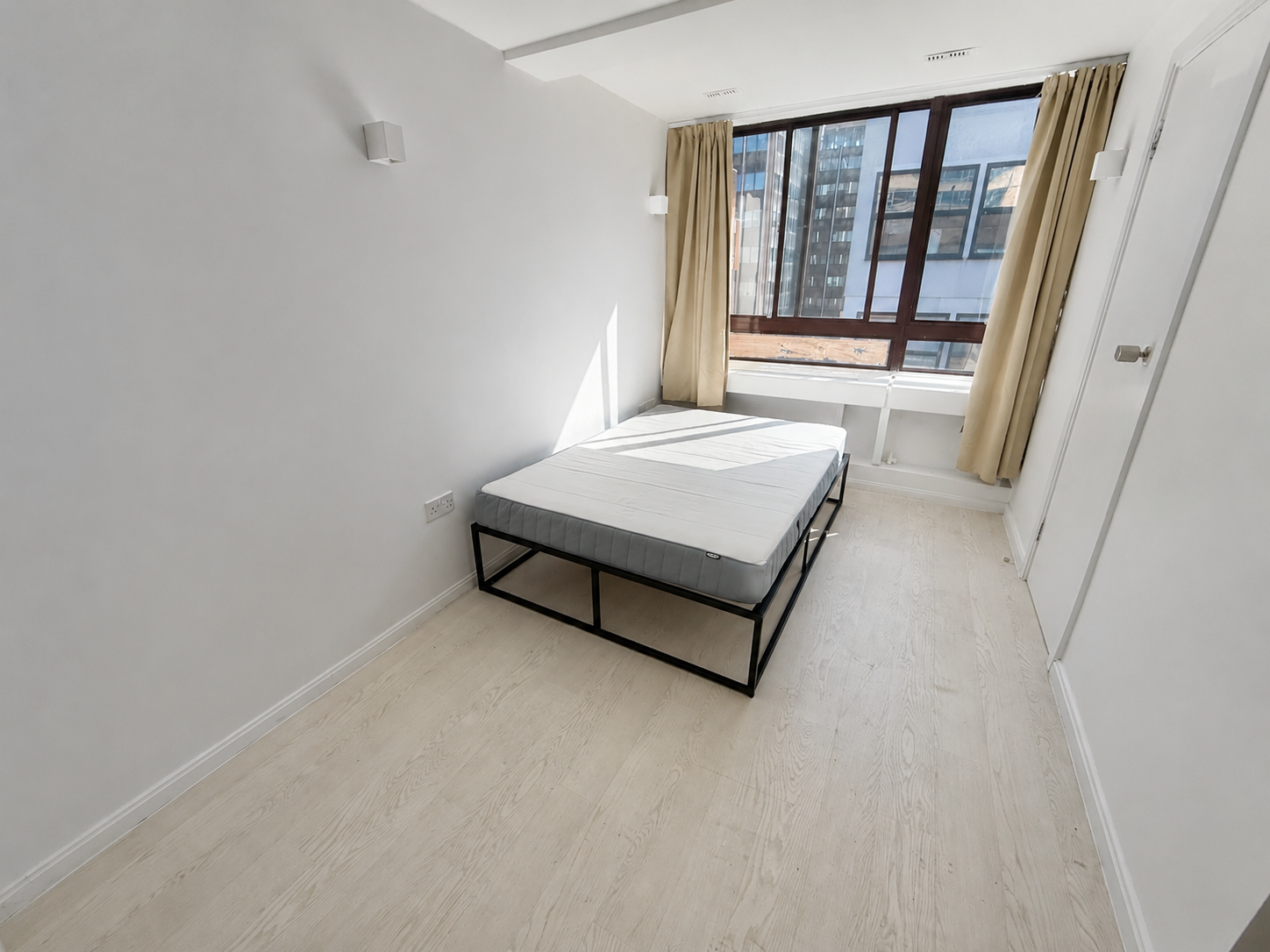 Studio in Harrow 3