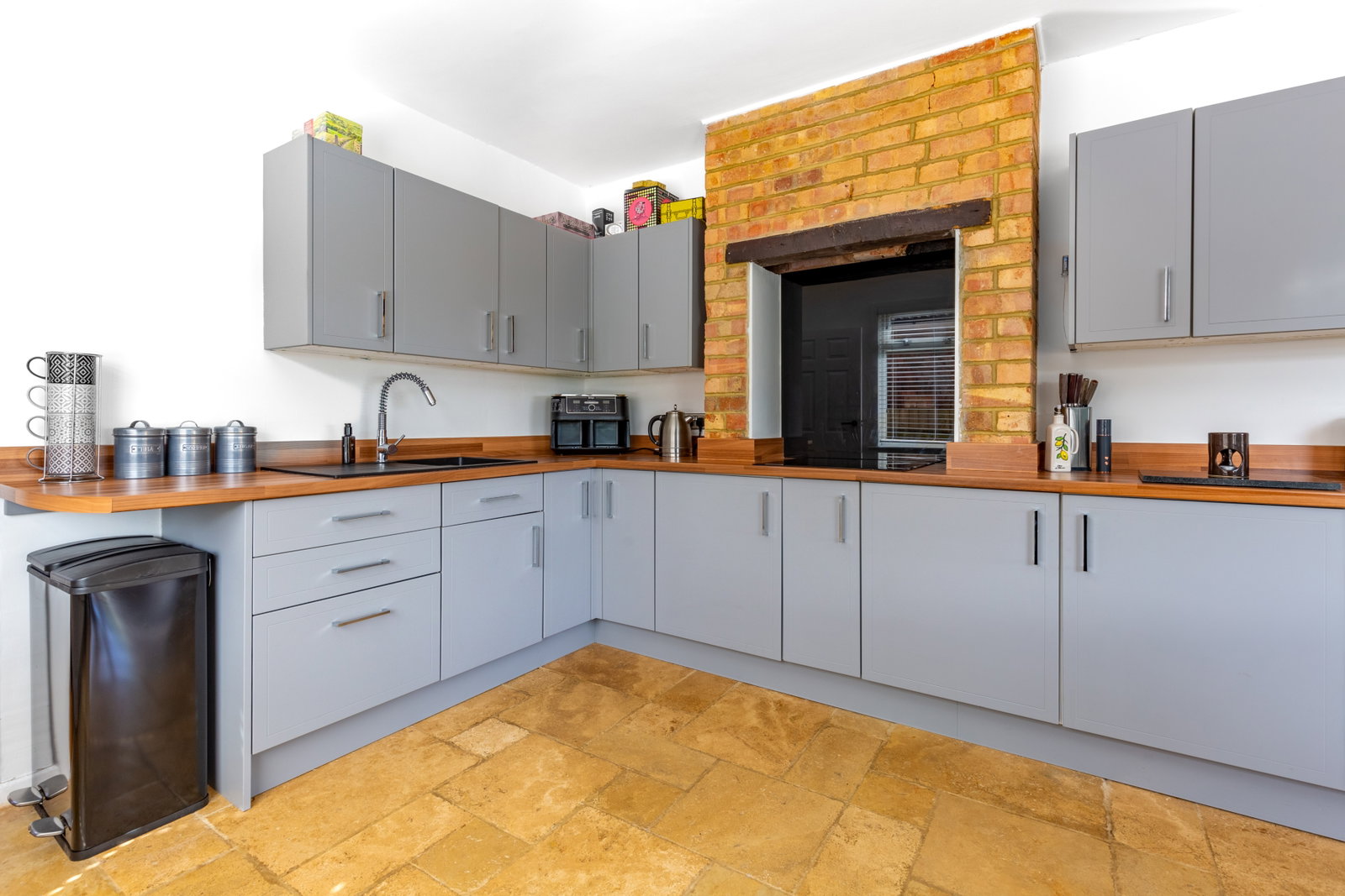 Semi Detached House in Wellingborough