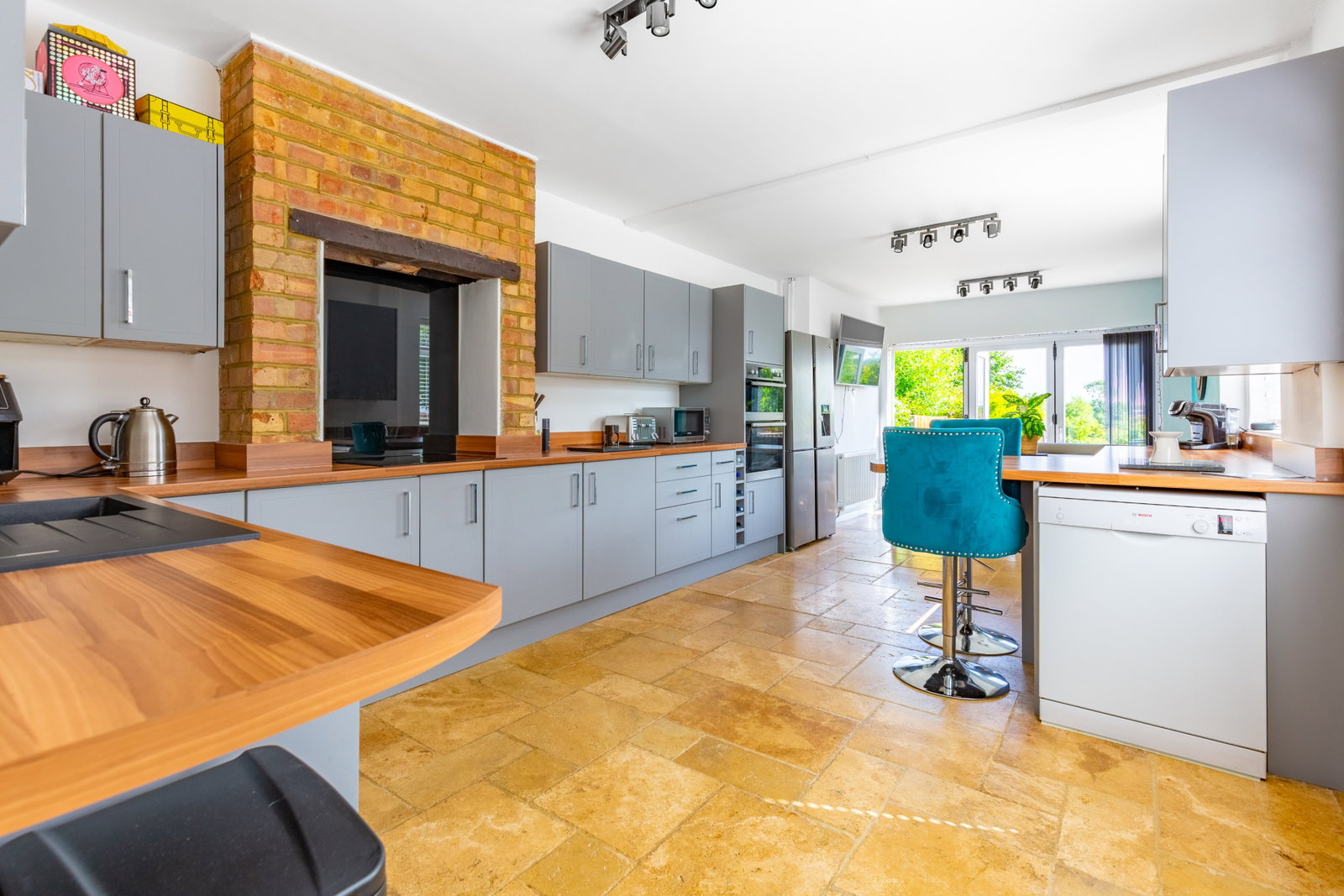 Semi Detached House in Wellingborough