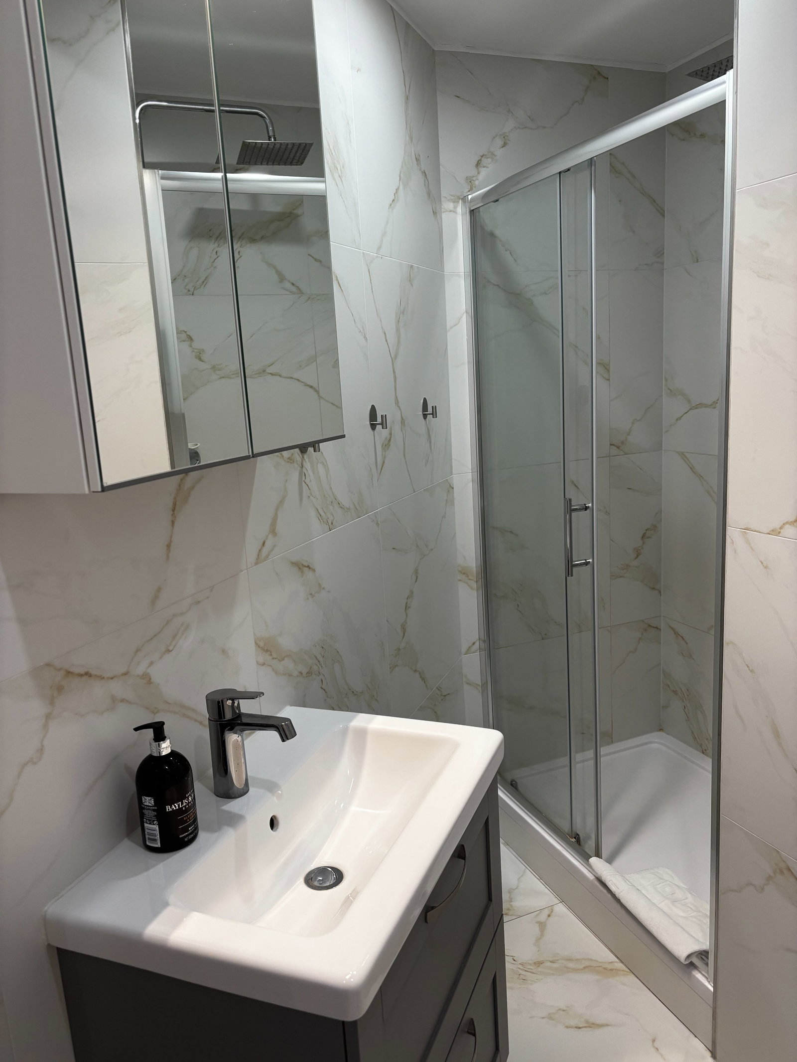 Apartment for rent in London, Cromwell Road, London, SW7 2ED, 764 m²