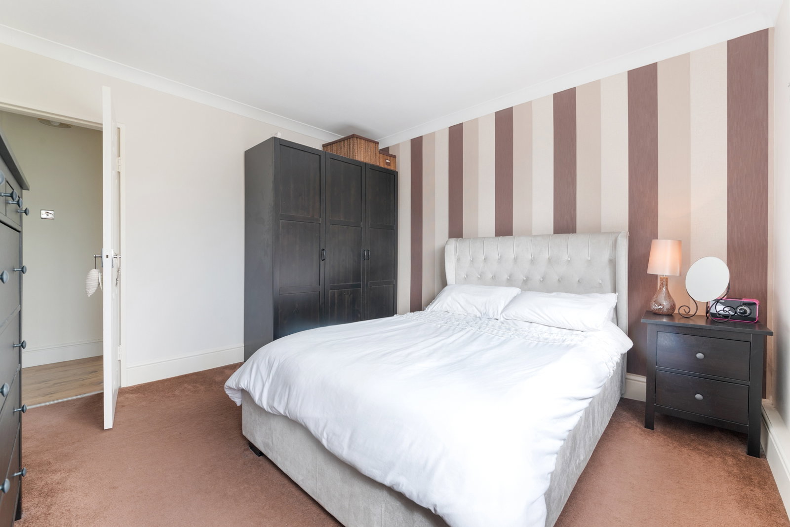 Apartment in Tadworth