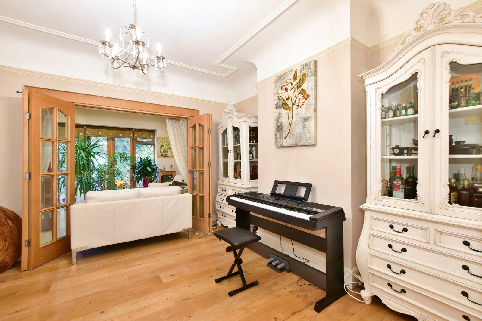 Semi Detached House in Stanmore