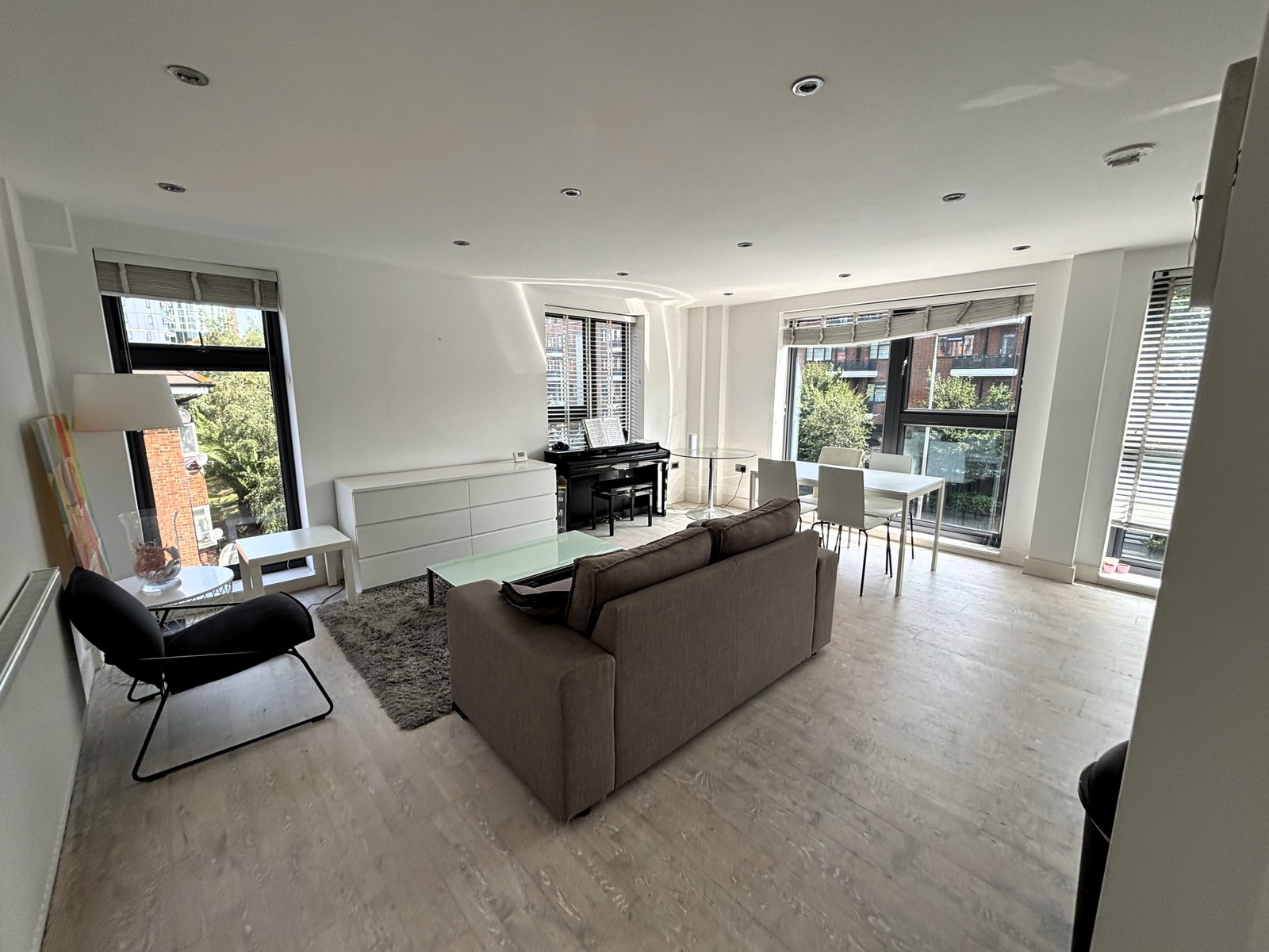 Flat for rent in London, Hodgson Apartments, Wandsworth Road, SW8 2LB
