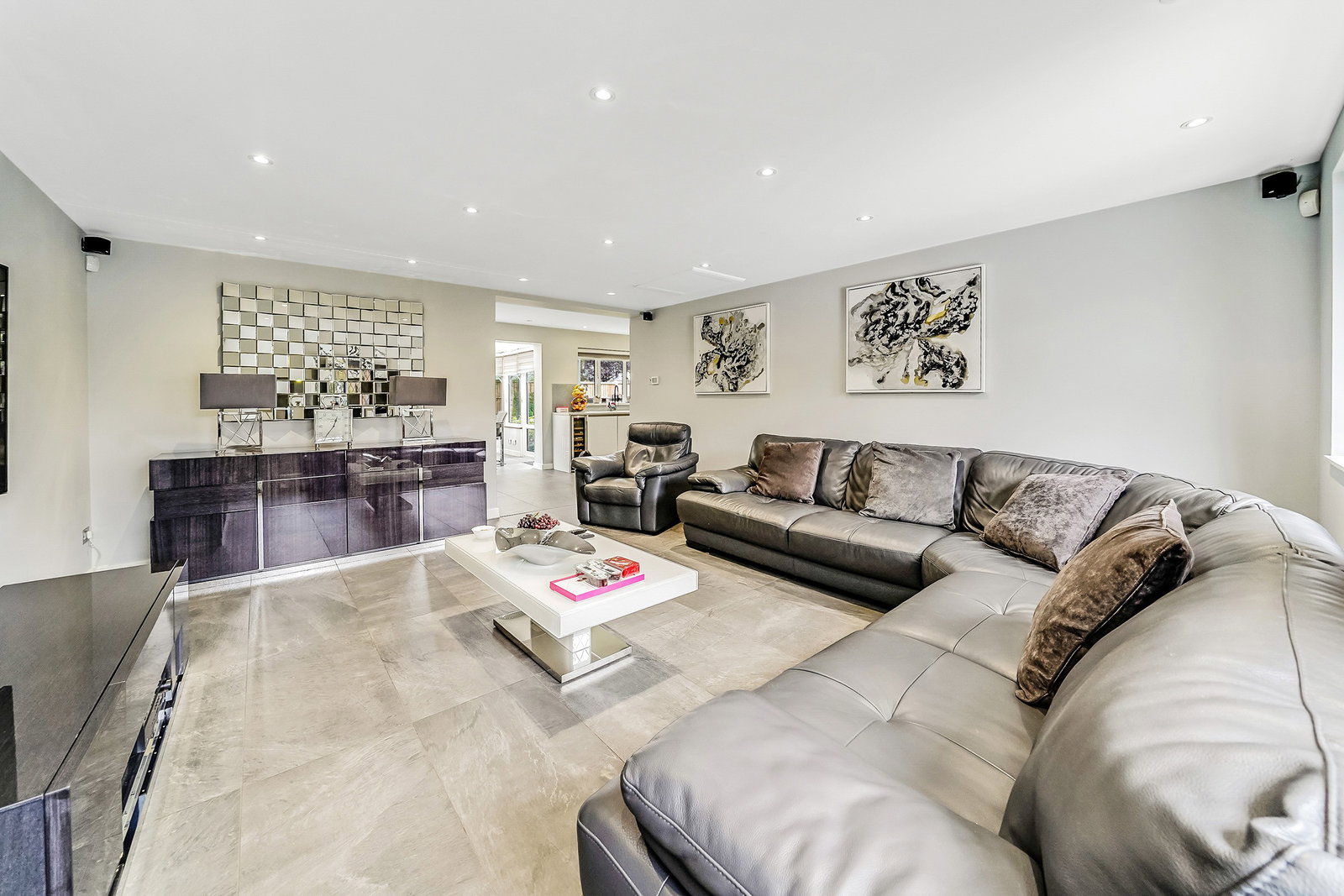 Detached House in Chigwell