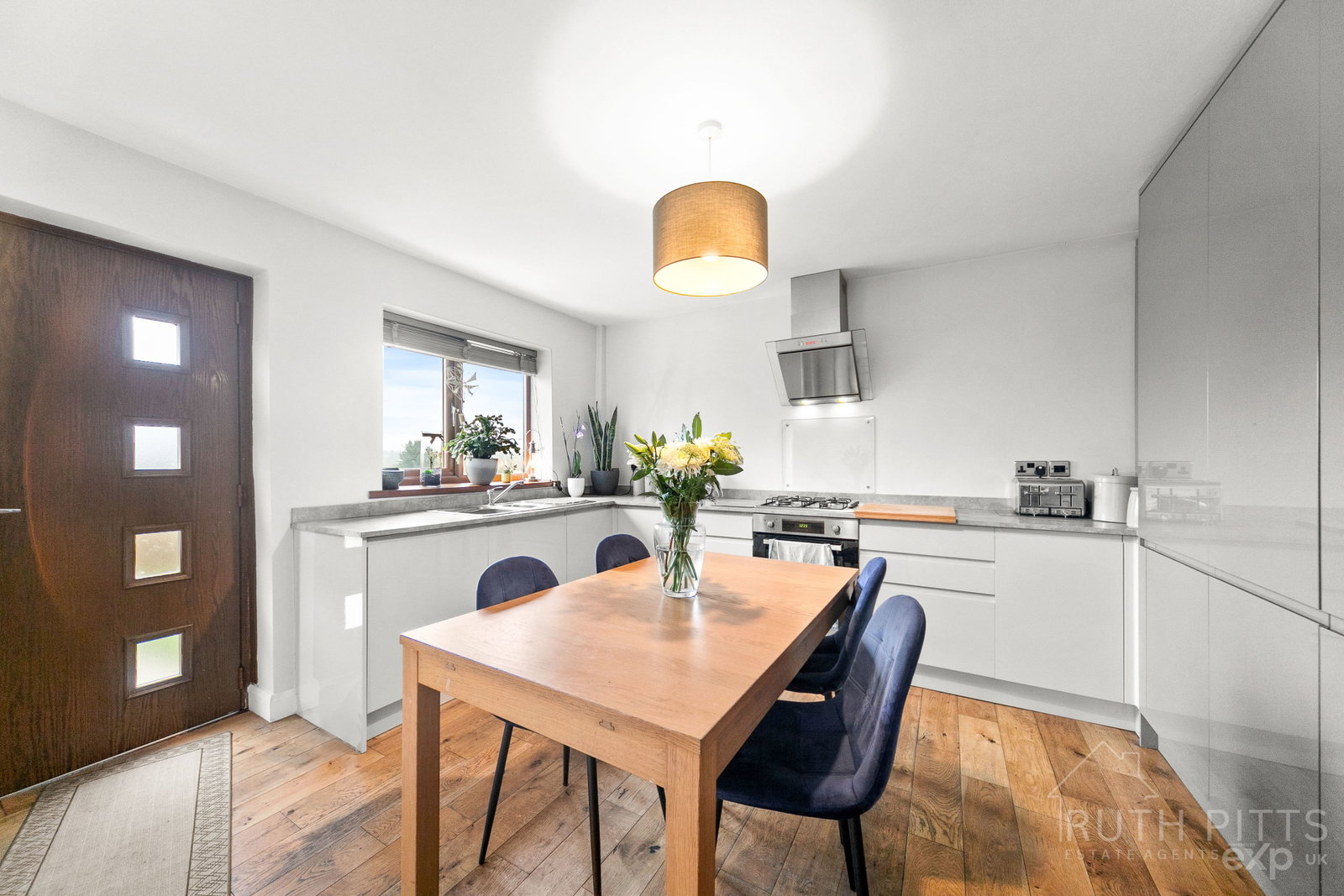 Detached House in Barnsley