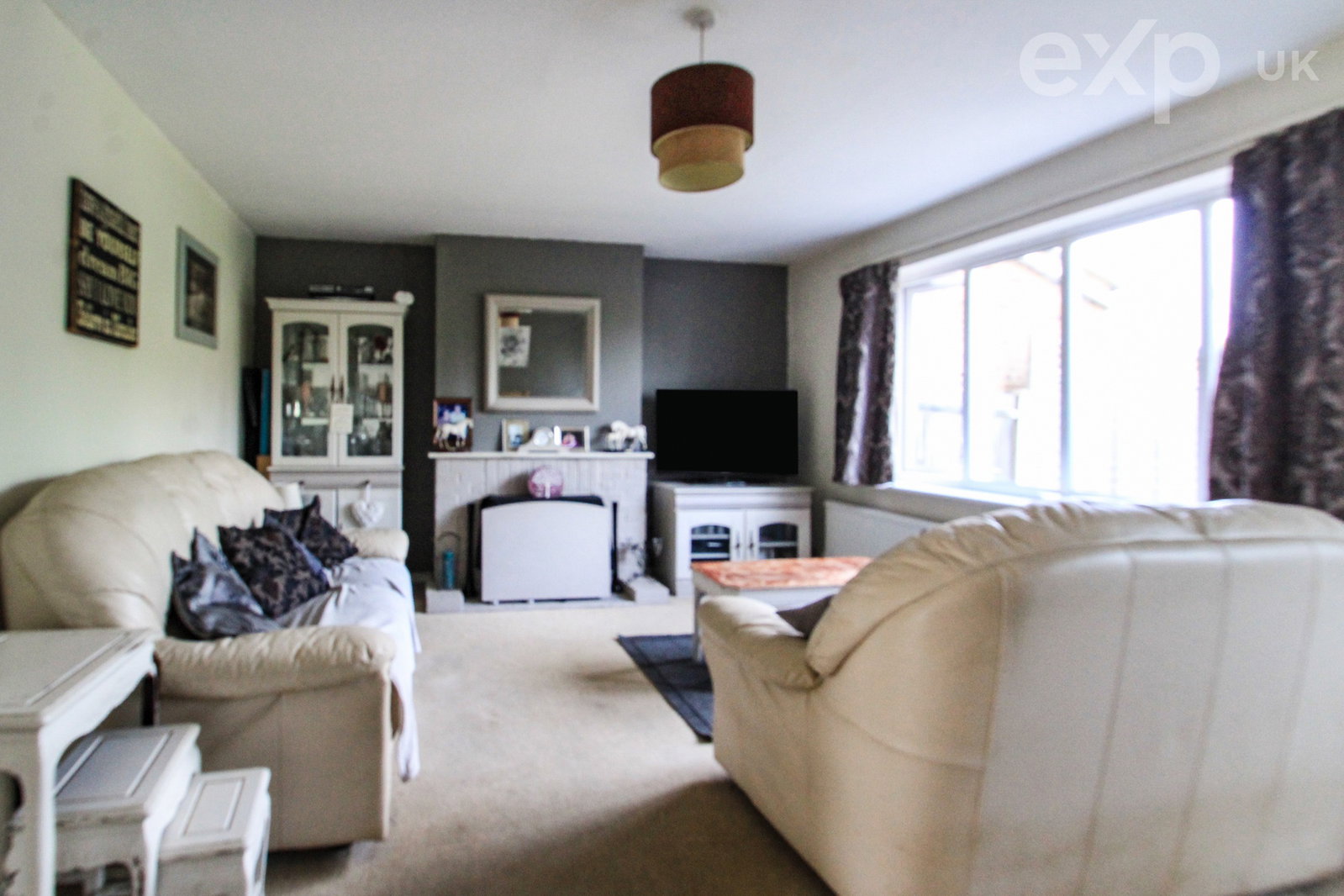Semi Detached House for sale in Sevenoaks, Sherbourne Close, West Kingsdown, TN15