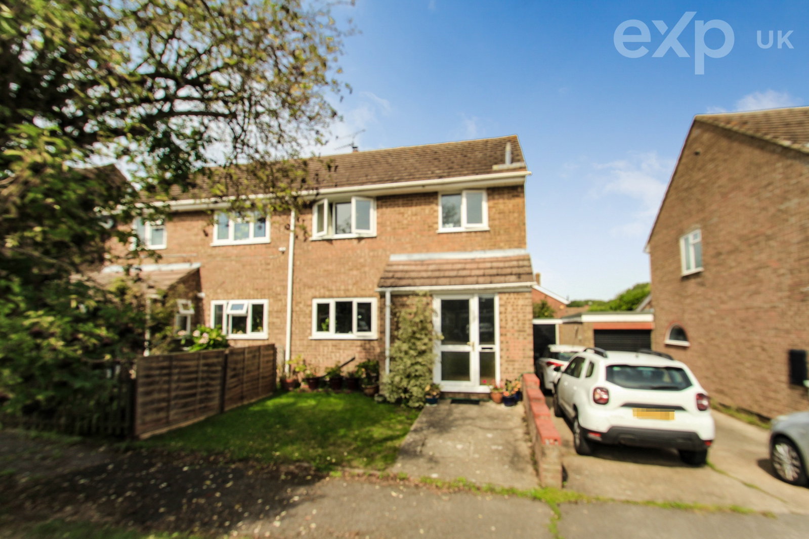Semi Detached House for sale in Sevenoaks, Sherbourne Close, West Kingsdown, TN15