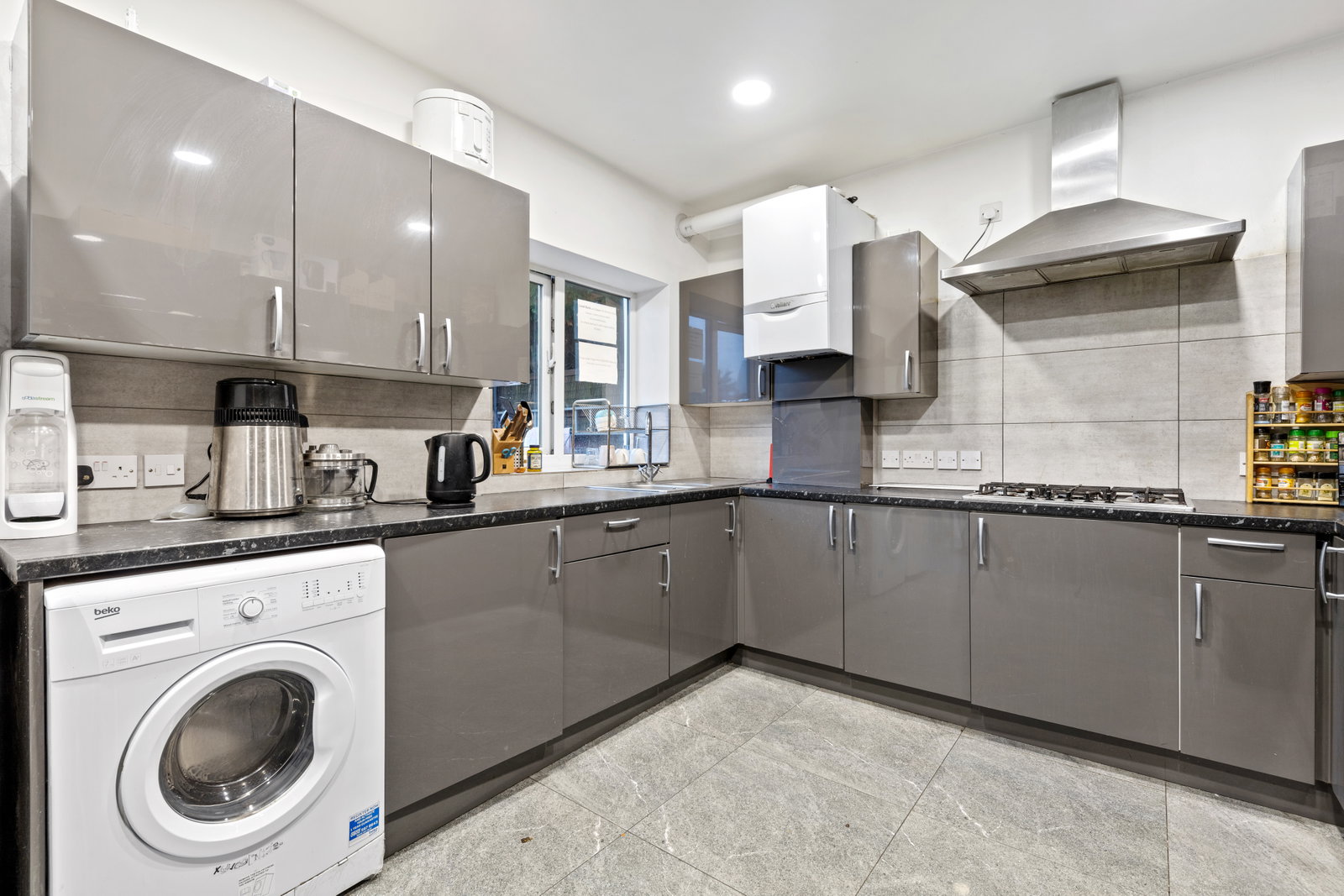 Terraced House in Borehamwood