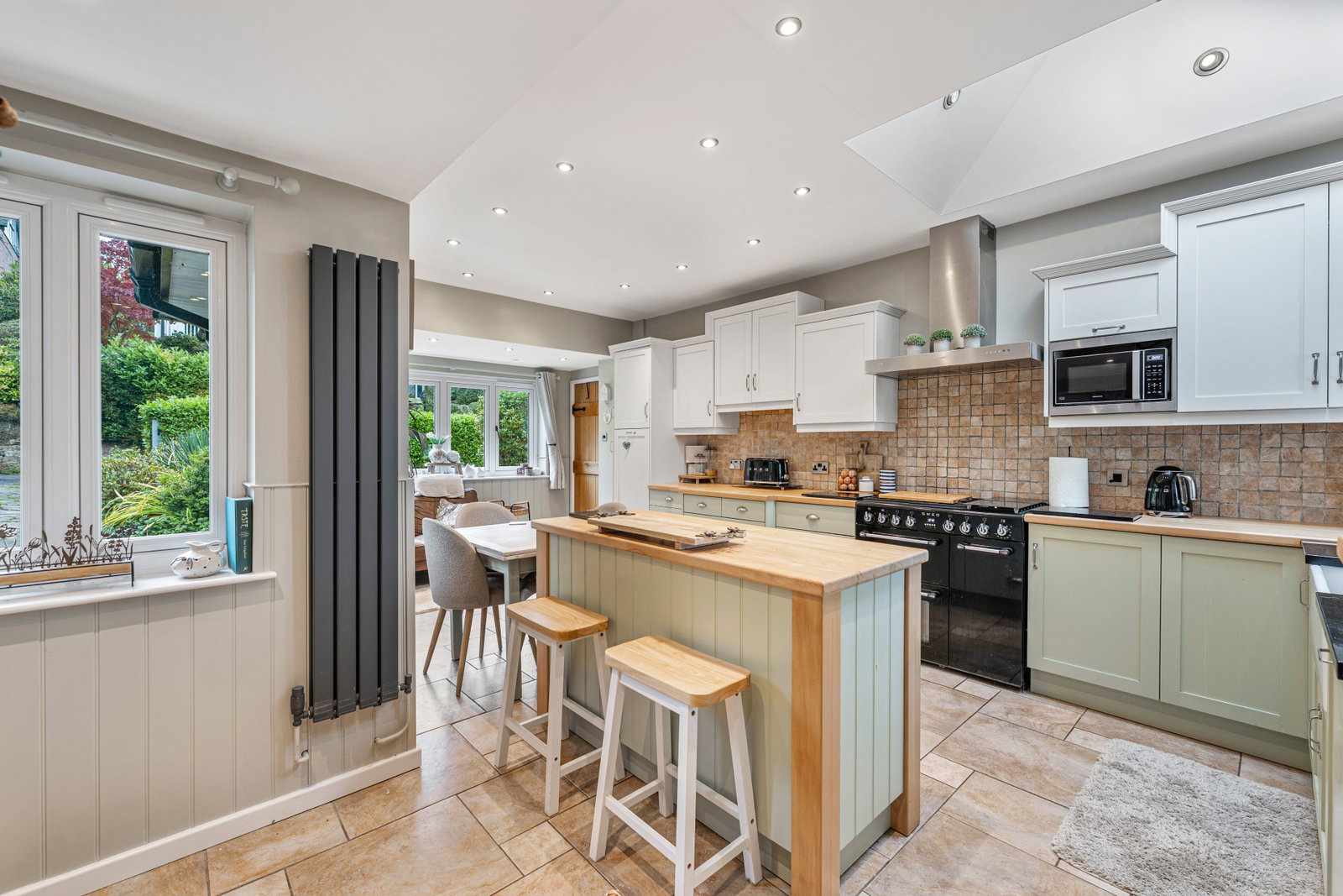 Detached House in Stoke-on-Trent