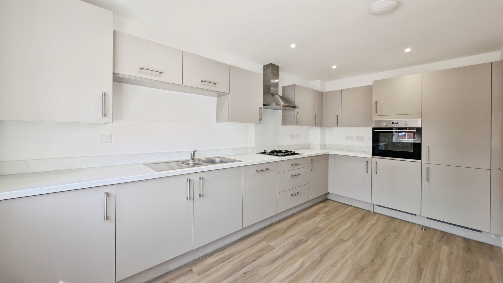 Semi Detached House for rent in Derby, Farmstead Lane, Snelsmoor Village, Chellaston