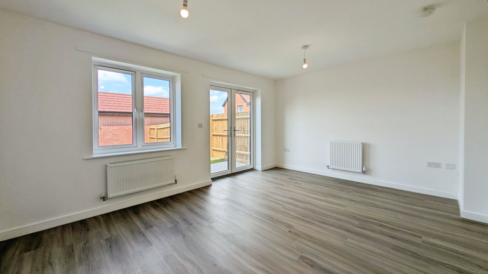 Semi Detached House for rent in Derby, Farmstead Lane, Snelsmoor Village, Chellaston