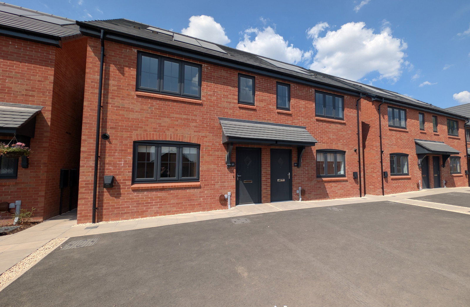 Semi Detached House for rent in Derby, Farmstead Lane, Snelsmoor Village, Chellaston