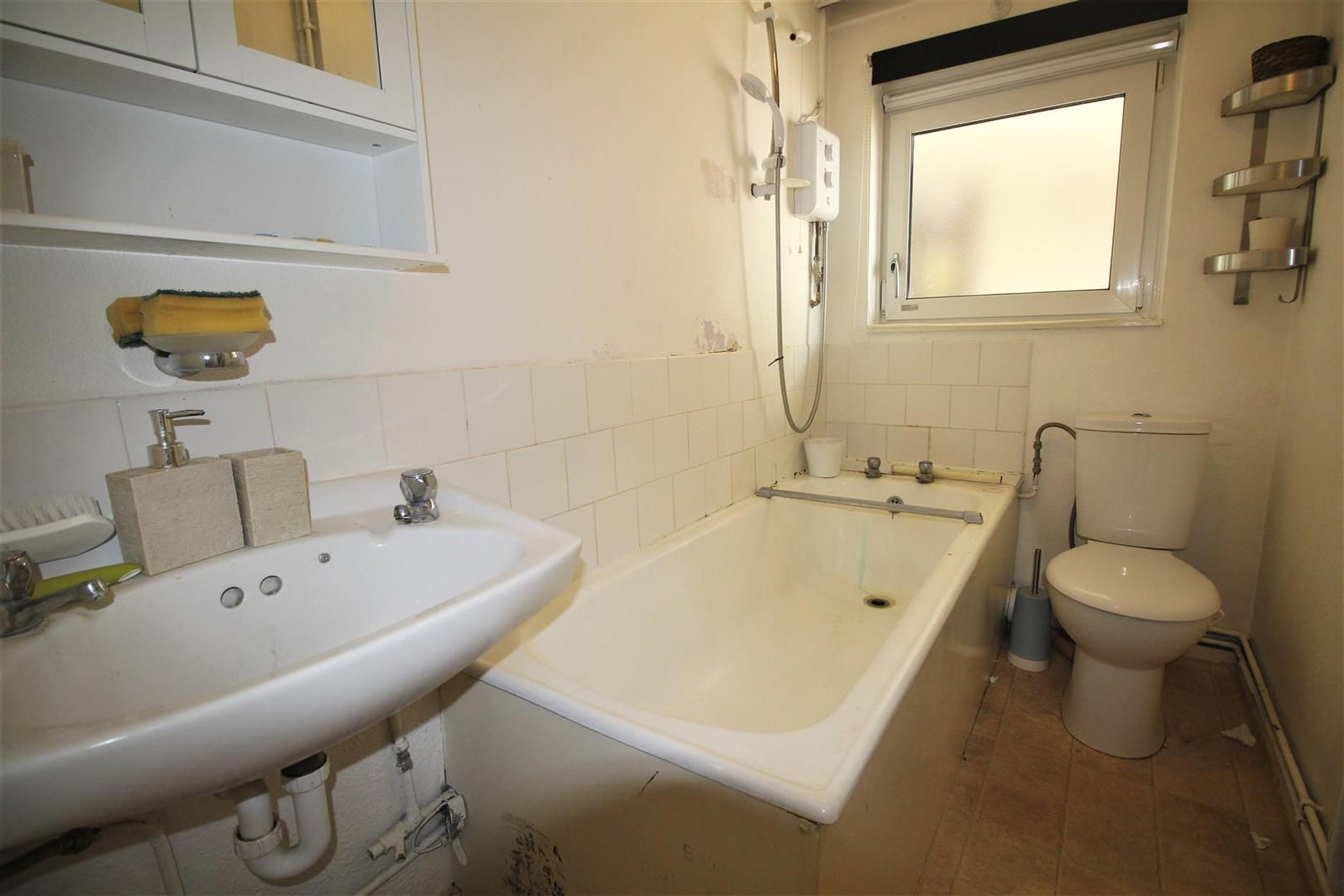 Flat for rent in Edgware, Stonegrove Gardens, Edgware, HA8 7TE
