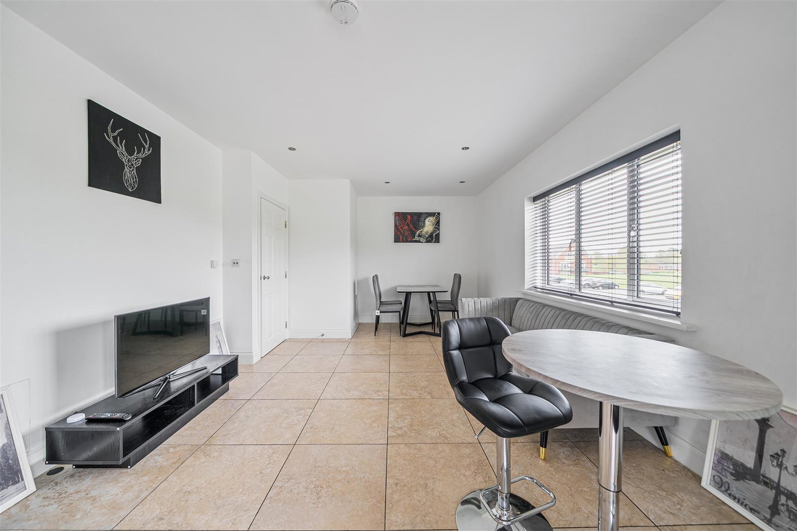 Apartment for rent in Bushey, Royal Connaught Drive, Bushey, WD23 2RA