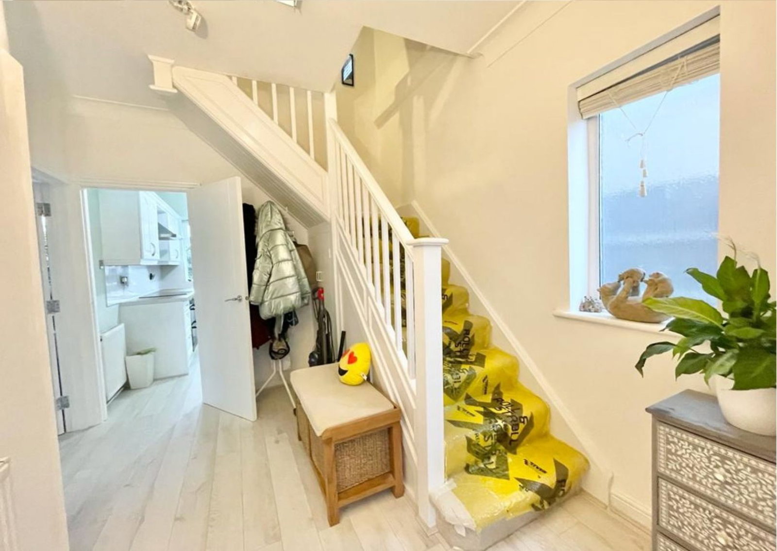 Semi Detached House in Borehamwood