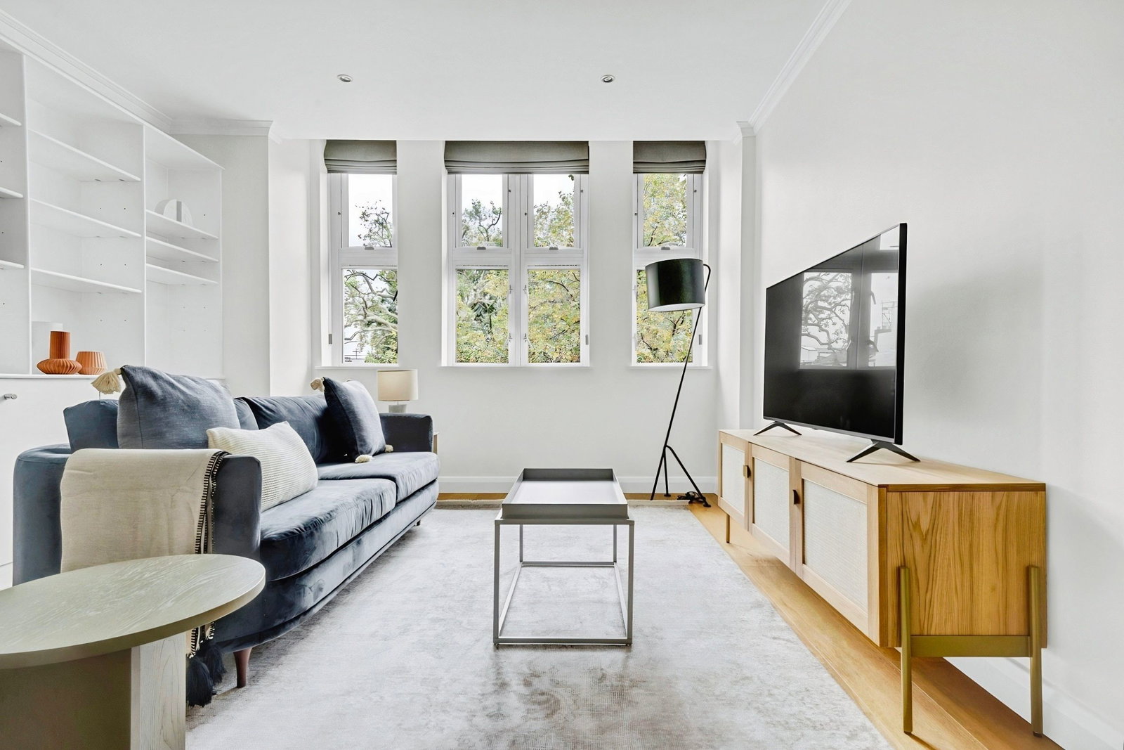 Flat for rent in London, Fitzroy Square, London,  W1T 6ED, 652 m²