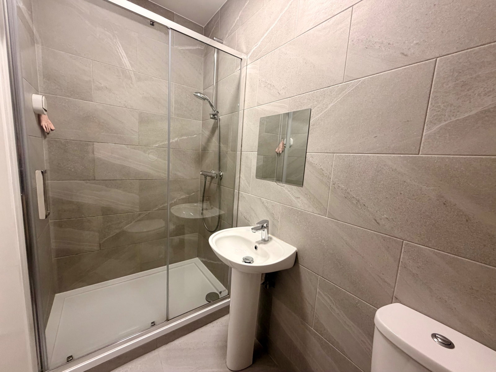Studio for rent in Epsom, 286 Fir Tree Road, Epsom, Surrey, KT17 3NN